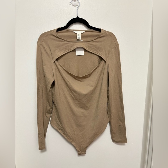 Tan bodysuit - Picture 1 of 3